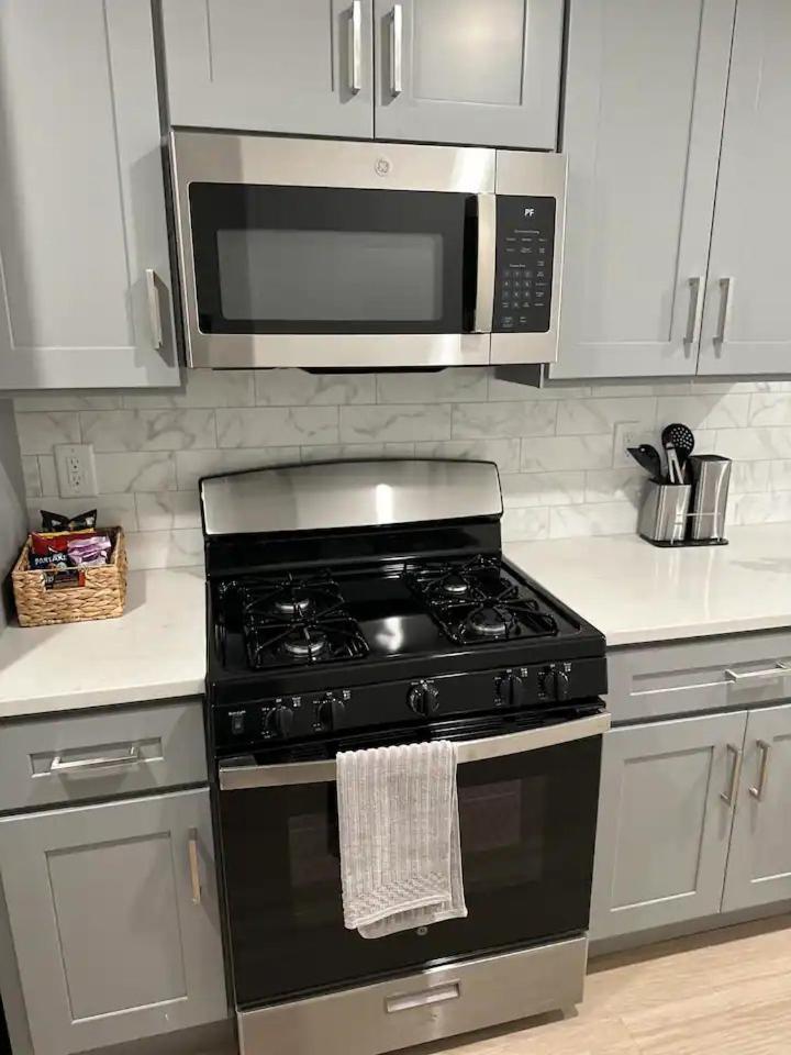 Luxury Stay For Nyc Visit Jersey City 7 Min Walk Nyc Train Station المظهر الخارجي الصورة
